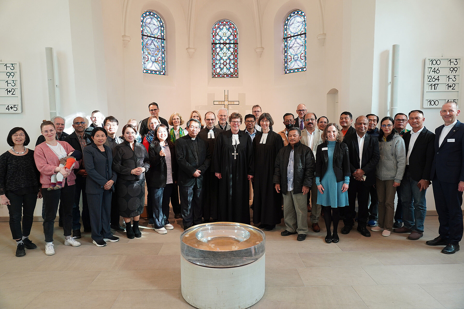 Finanzverantwortliche aus 25 internationalen Kirchen und fünf Missionsgesellschaften treffen sich zur «Schatzmeister-Konsultation» der Evangelischen Mission in Solidarität (EMS) in Hofgeismar.