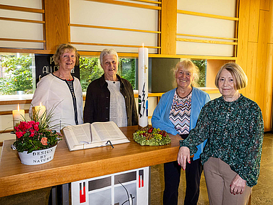 Standen zuletzt der Landesfrauenkonferenz vor (v.r.): Vorsitzende Monika Ilona Pfeifer, Stellvertretende Vorsitzende Helga Thomas und Schriftführerin Irmtraud Hansmann-Ganß in der Kapelle des Hauses der Kirche in Kassel. 