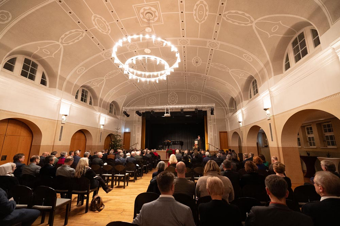 Adventsempfang 2025 der EKKW in die Stadthalle in Homberg (Efze) Adventsempfang 2025 der EKKW in die Stadthalle in Homberg (Efze)