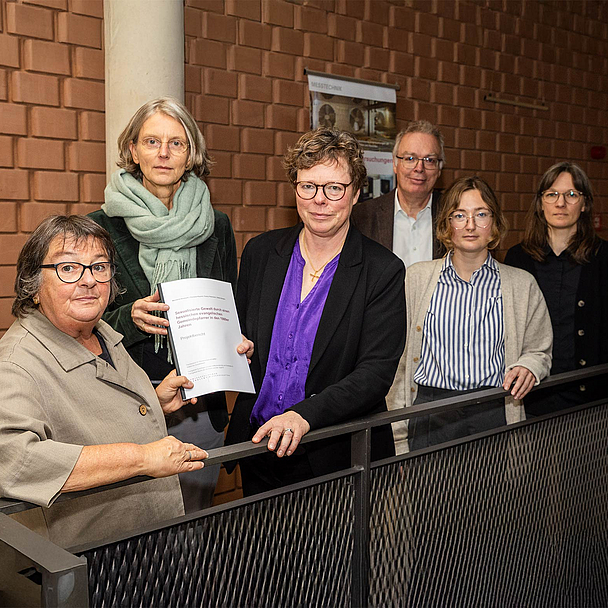 Übergabe der Studie am 27. Oktober 2025 in den Räumlichkeiten der Universität Kassel Übergabe der Studie am 27. Oktober 2025 in den Räumlichkeiten der Universität Kassel