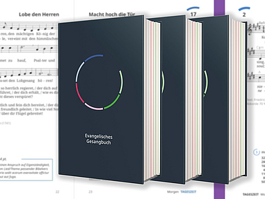 Auf der Vorderseite zeigt das neue Gesangbuch einen blaugrundigen, nach rechts oben geöffneten Kreis mit sechs farbigen Segmenten in Blau‑, Rot‑ und Grüntönen; darunter steht in Weiß der Titel „Evangelisches Gesangbuch“.