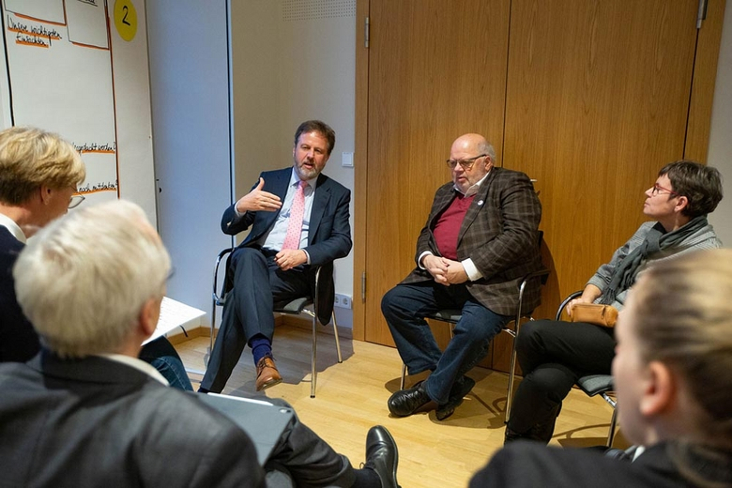 Arbeitsgruppen an verschiedenen Orten in der Ev. Tagungsstätte Hofgeismar. - Bericht der Bischöfin auf der Herbsttagung 2019 der Landessynode der Evangelischen Kirche von Kurhessen-Waldeck. (Foto: medio.tv/Schauderna)