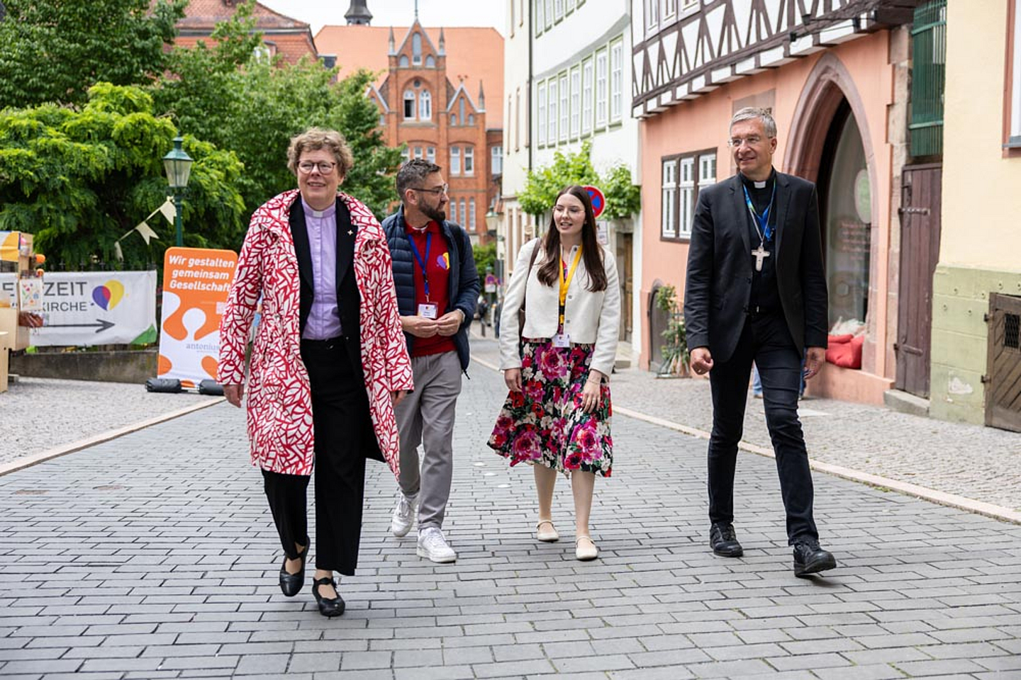 (v.l.): Bischöfin Dr. Beate Hofmann (EKKW), Pastoralreferentin Elena Otto (Bistum Fulda), Pfarrer Dieter Dersch (Hessentagsbeauftragter der EKKW) und Bischof Dr. Michael Gerber (Bistum Fulda) (v.l.): Bischöfin Dr. Beate Hofmann (EKKW), Pastoralreferentin Elena Otto (Bistum Fulda), Pfarrer Dieter Dersch (Hessentagsbeauftragter der EKKW) und Bischof Dr. Michael Gerber (Bistum Fulda)