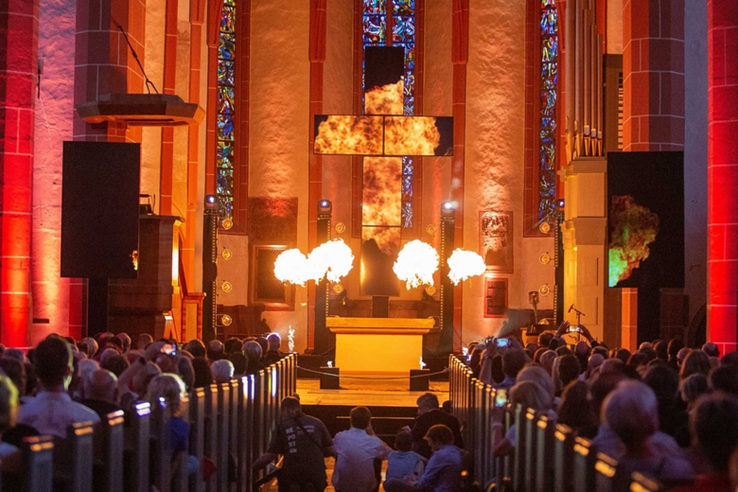 Kirchen auf dem Hessentag 2019 - Eröffnung Flammenkirche