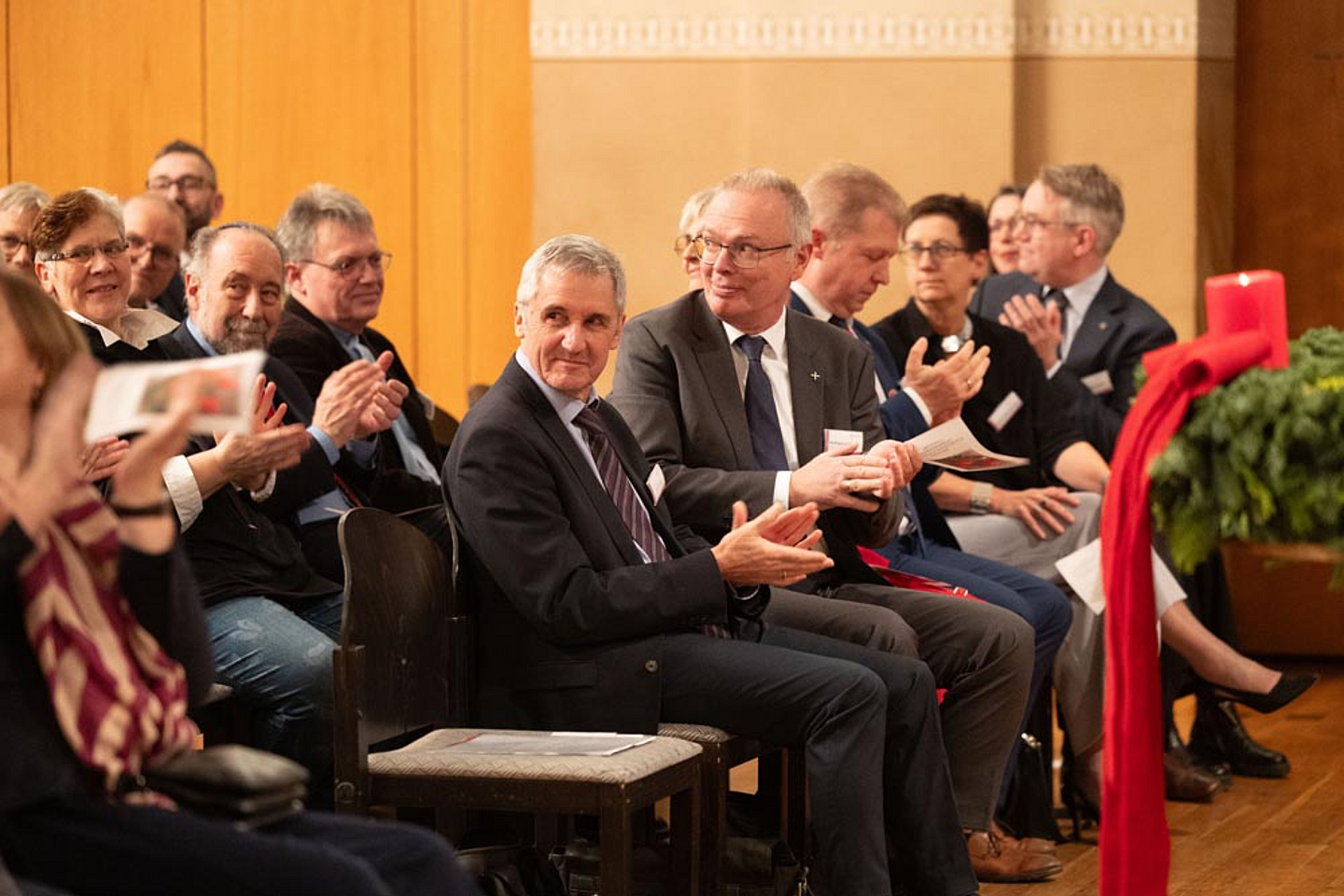 Links im Bild: Gastredner Frank Richter (Politiker, Theologe, früherer Bürgerrechtler und ehemaliger Direktor der Sächsischen Landeszentrale für politische Bildung) Links im Bild: Gastredner Frank Richter (Politiker, Theologe, früherer Bürgerrechtler und ehemaliger Direktor der Sächsischen Landeszentrale für politische Bildung)