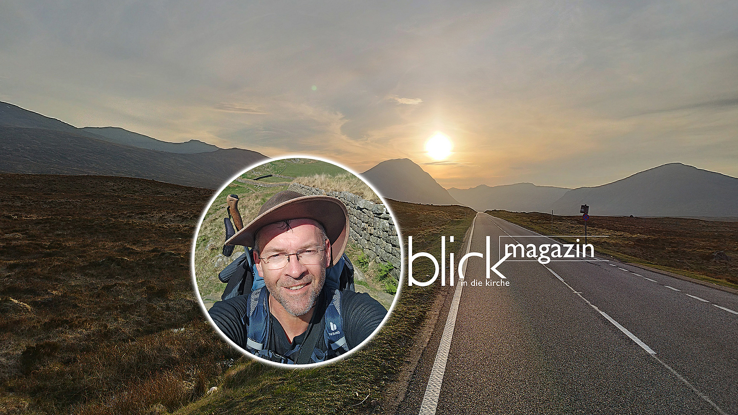 Unser Foto zeigt die schottischen Highlands bei Glencoe und Ulrich Briesewitz am Hadrianswall