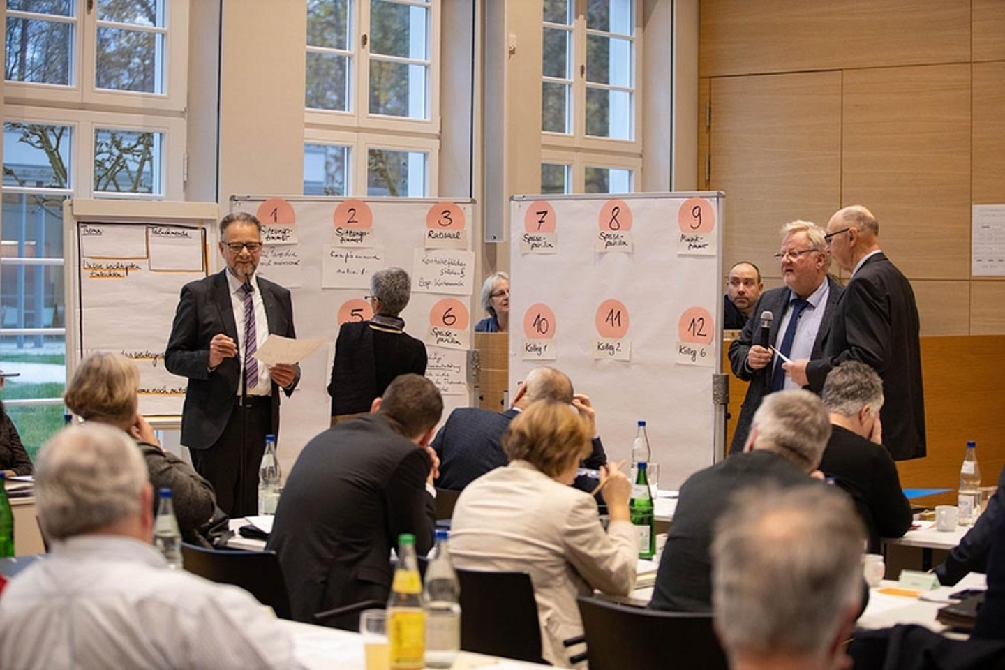 Die Synodalen bringen ihre Themen ein - Bericht der Bischöfin auf der Herbsttagung 2019 der Landessynode der Evangelischen Kirche von Kurhessen-Waldeck. (Foto: medio.tv/Schauderna)