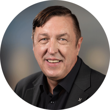 Portraitfoto von Pfarrer Armin Beck