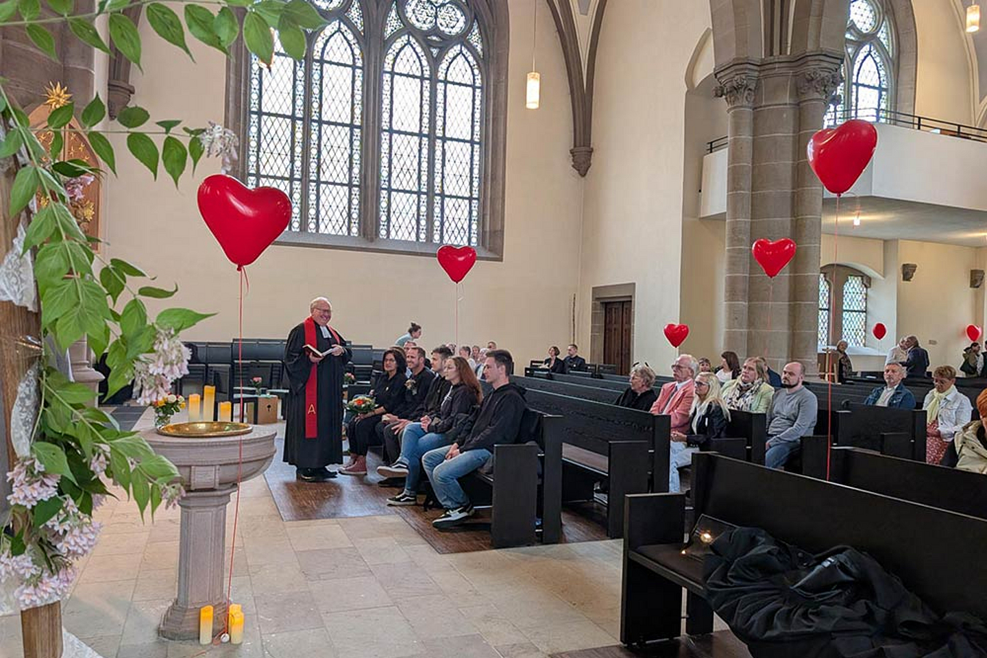 11 Hochzeiten und 35 Segnungen: insgesamt kamen 46 Paare zur Aktion „Einfach heiraten“ in die Christuskirche nach Fulda.