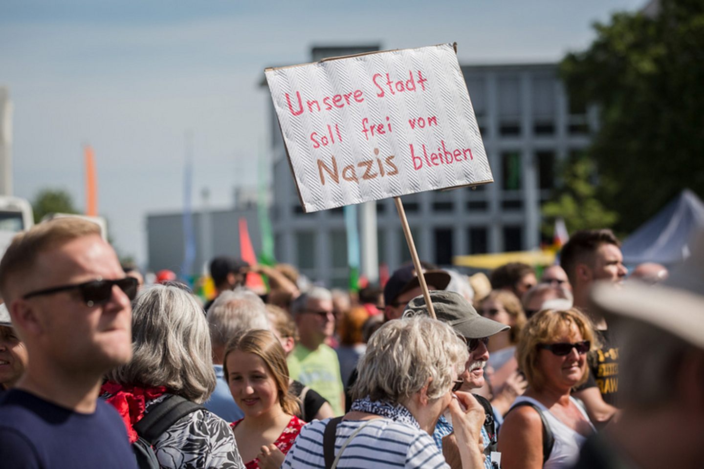 Kundgegbung und Demonstration "Kassel nimmt Platz! No Pasaran!"