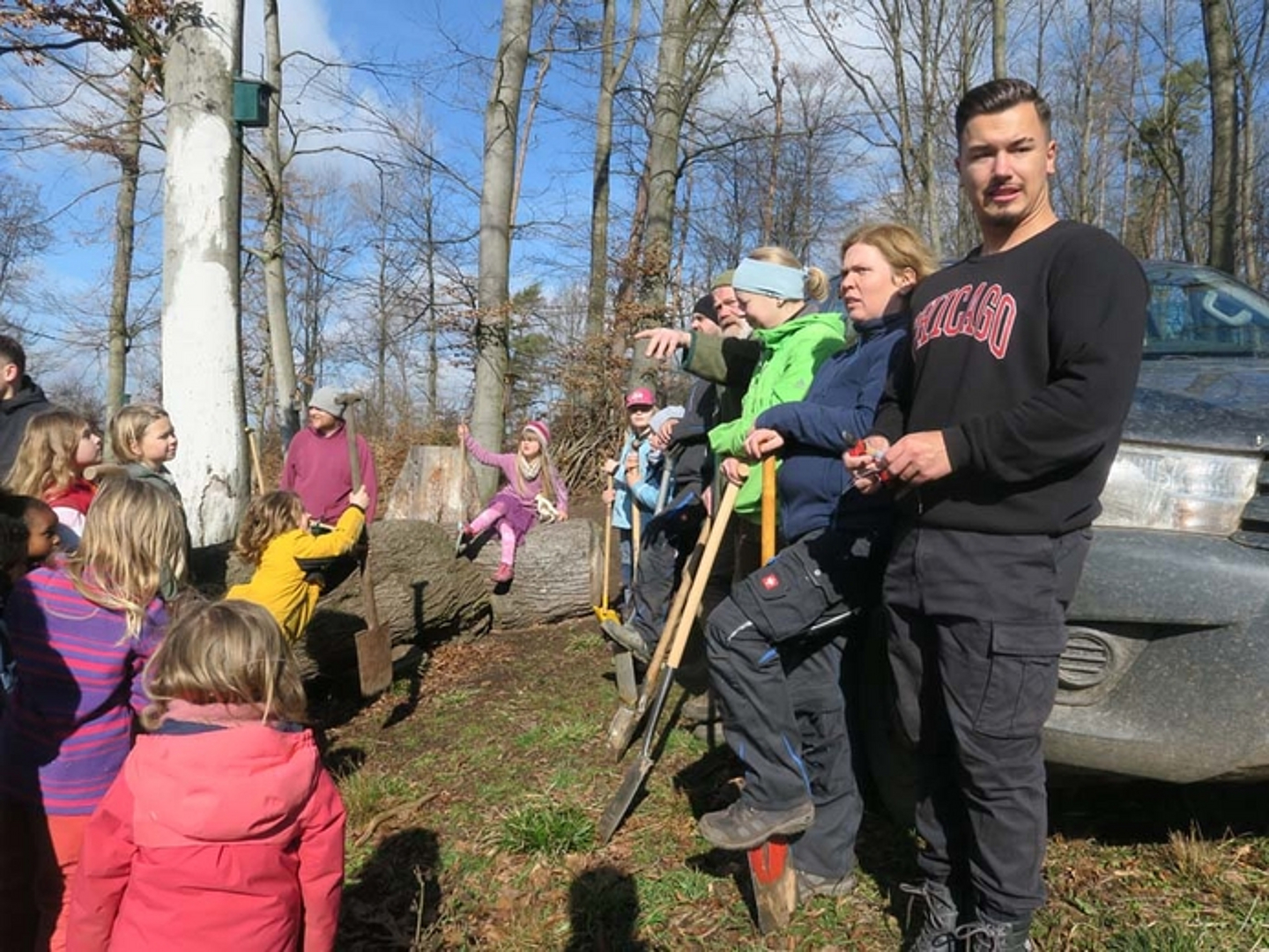 Pflanzaktion der Kita-Kinder der Kindertagesstätte Bad Arolsen am 18.3.2023. (Quelle: Albus)