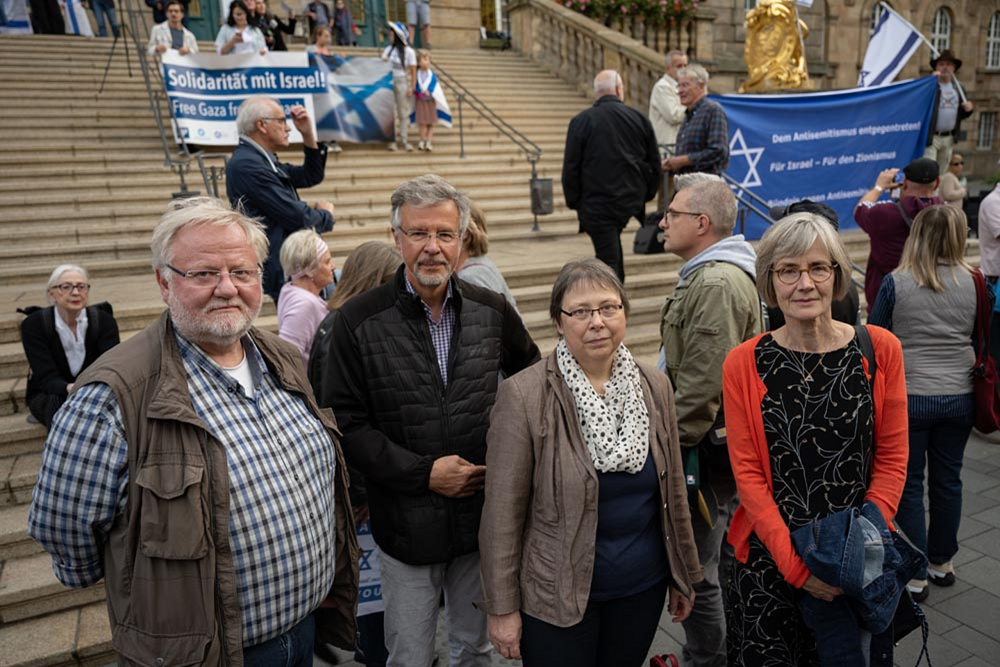 Bei einer Solidaritätskundgebung für Israel vor dem Rathaus in Kassel im Jahr 2023