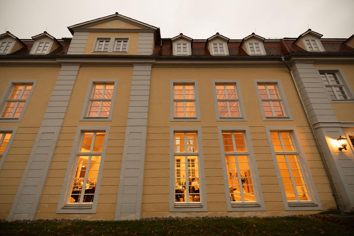 Der Synodalsaal der Evangelischen Tagungsstätte in Hofgeismar von außen