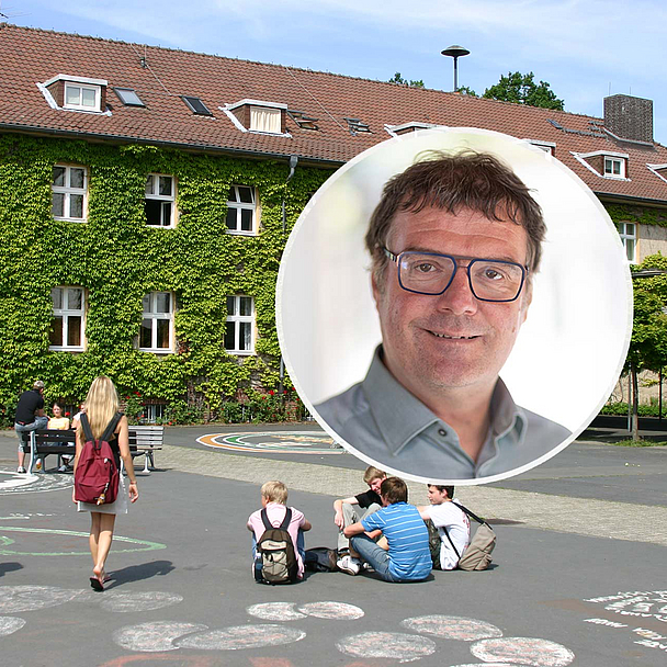 Montage aus einem Porträt von Martin Michel und einer Außenaufnahme der Melanchthon-Schule Steinatal. Im Hintergrund sind das mit Efeu bewachsene Schulgebäude sowie Schülerinnen und Schüler auf dem Schulhof zu sehen.