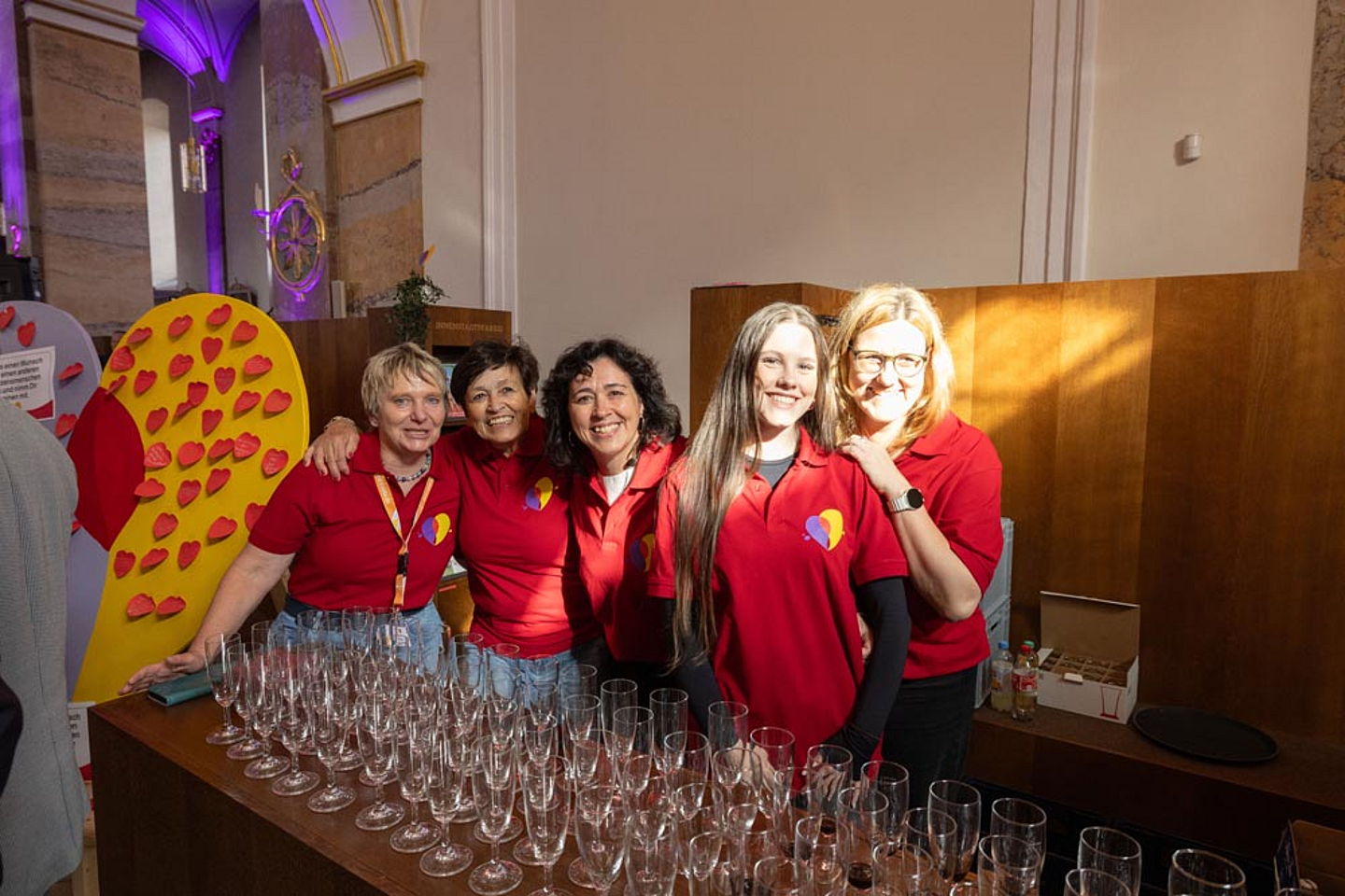 Ehrenamtliches Team in der Hessentagskirche 