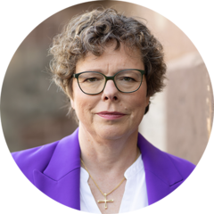 Portraitfoto von Bischöfin Dr. Beate Hofmann