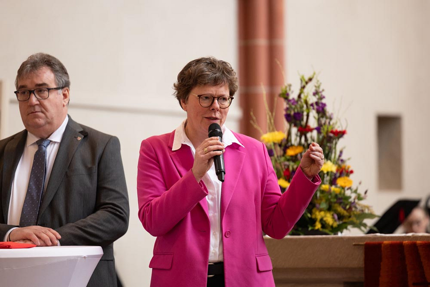 Bischöfin Dr. Beate Hofmann Bischöfin Dr. Beate Hofmann