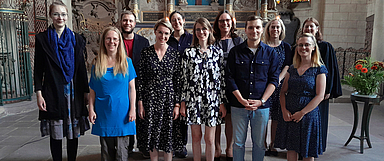 Josephine Gröbe, Frauke Lückhoff, Torben Scherf, Pia Dieling, Fabrina Rauch, Anna Berting, Simone Becker, Michel Zschörnig, Lena Elsässer sowie Verena Schwarz und Regina Sommer von der Landeskirche / Prüfungsamt und Ausbildungsreferat.