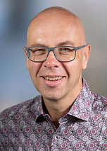 Portraitfoto von Dr. Torsten Krey