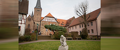 Das ehemalige Kloster in Schlüchtern ist Heimstätte der Kirchenmusikalischen Fortbildungsstätte. Zukünftig soll die Einrichtung Kirchenmusikakademie heißen. (Foto: medio.tv/Schauderna)