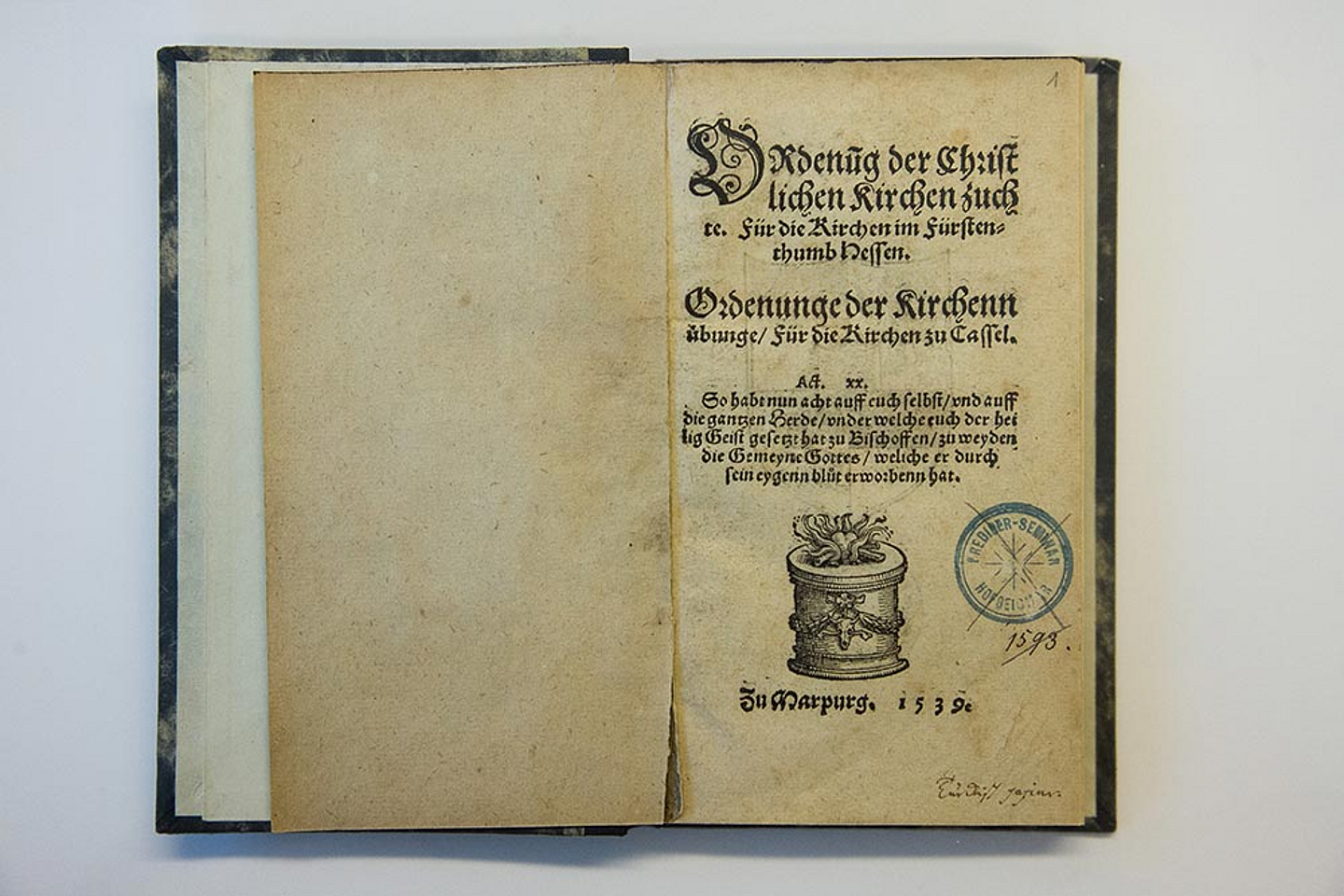 Ausgabe der Ziegenhainer Zuchtordnung im Landeskirchlichen Archiv Kassel