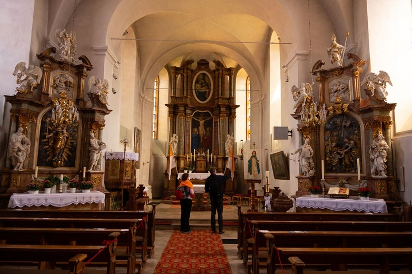 Impressionen vom Pilgerweg von Bischöfin Dr. Hofmann und Bischof Dr. Gerber am Pfingstmontag 2021 von Marburg nach Amöneburg. (Foto: medio.tv/Balzer) 