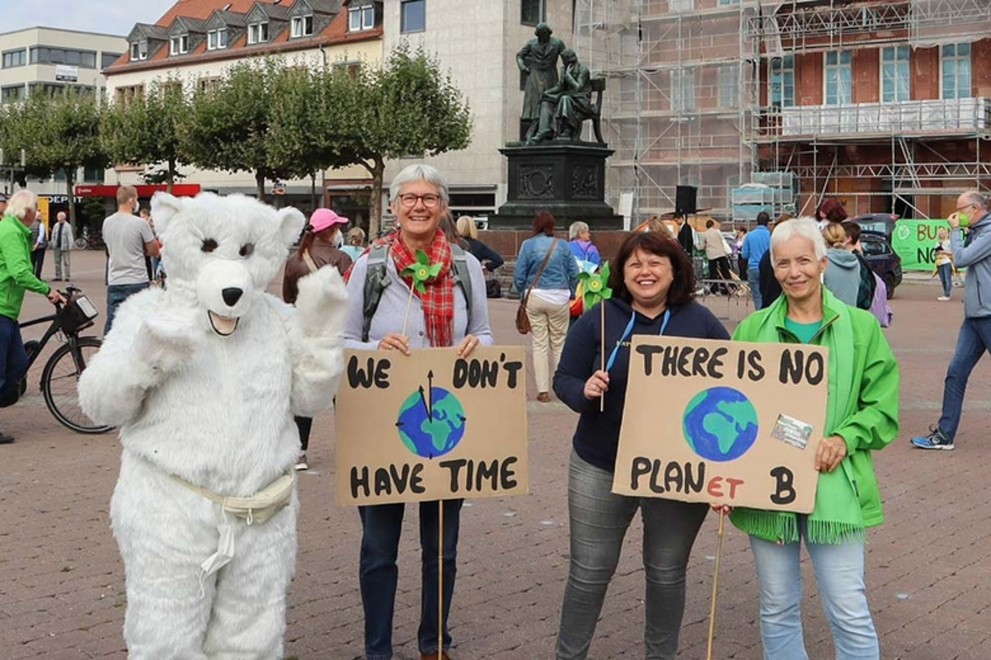 Klimastreikende in Hanau. (Foto: Ulrike Pongratz)