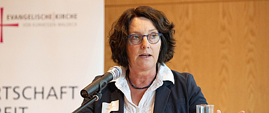 Dr. Ruth Gütter während Ihres Vortrages zum Thema Nachhaltigkeit 2019