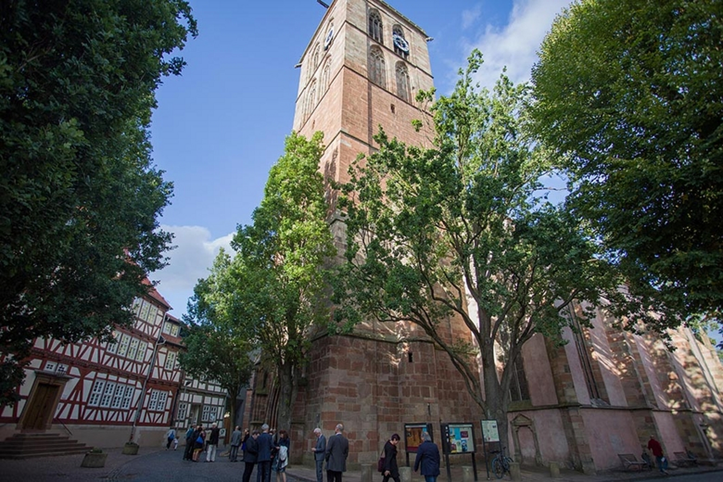 Die Bad Hersfelder Stadtkirche wird zum Hessentag zur Flammenkirche. (Archiv-Foto: medio.tv/Schauderna)