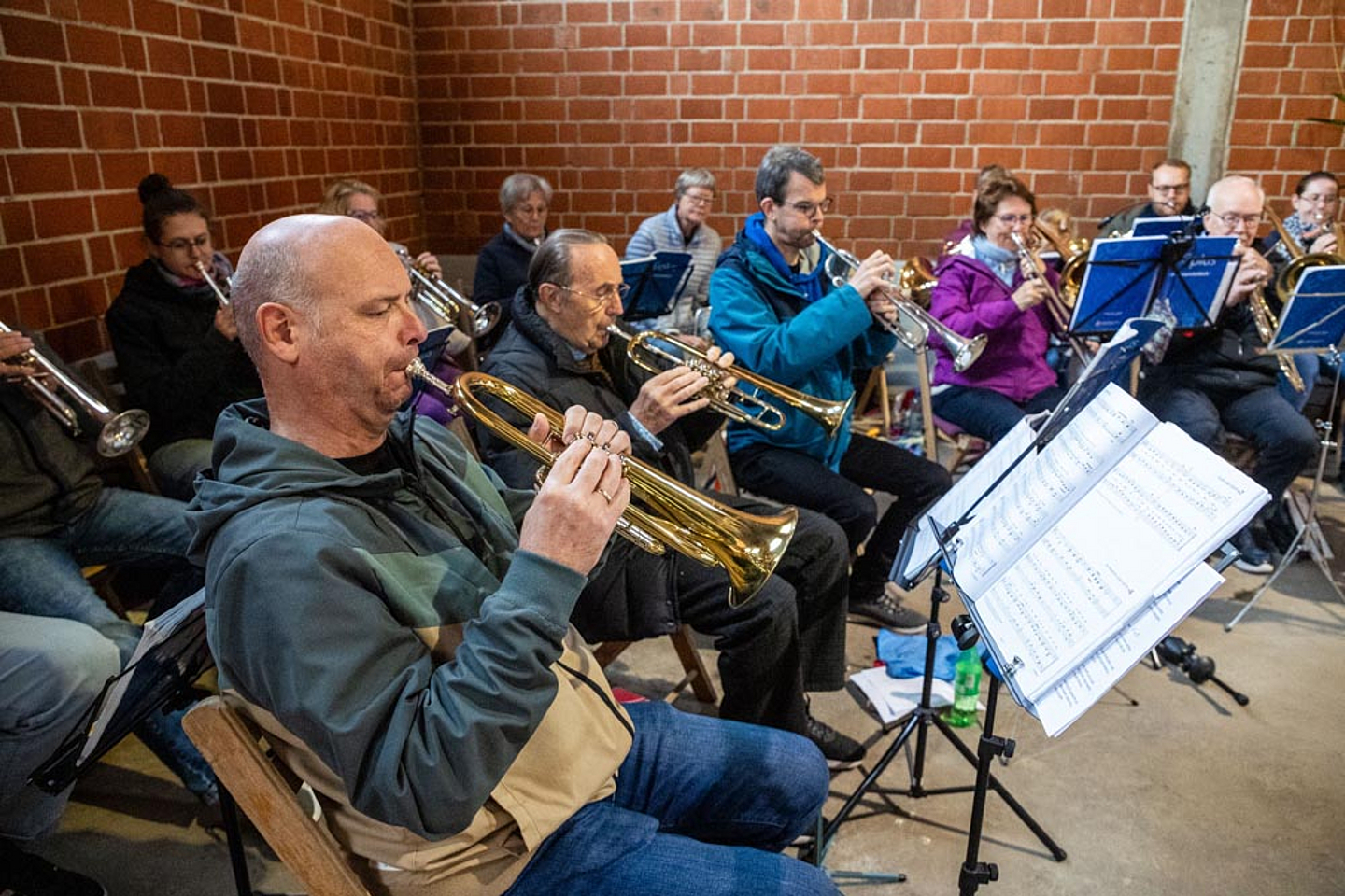 5.000 Brote - Konfis backen Brot für die Welt 5.000 Brote - Konfis backen Brot für die Welt - Eröffnungsgottesdienst am 28. September 2025 in Vellmar