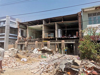 Unser Foto zeigt ein schwer beschädigtes Haus in der Erdbebenregion