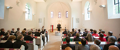 Auftakt der Frühjahrstagung: Gottesdienst in der Hofgeismarer Brunnenkirche. (Foto: medio.tv/Schauderna)