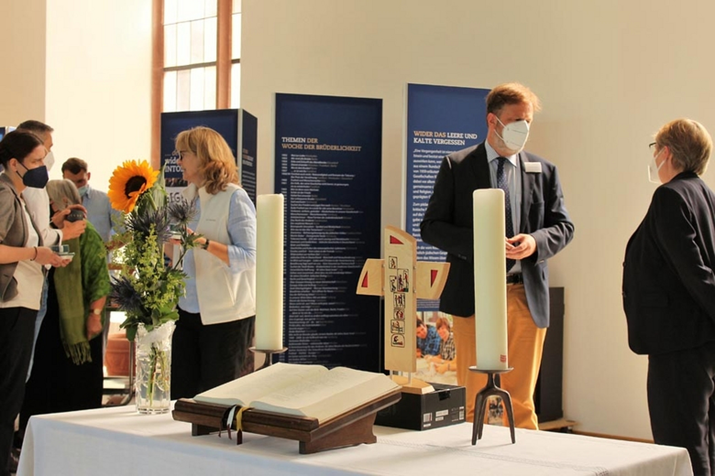 Unter dem Titel «Die Diaspora am Nebentisch» ging es am 3. Juli 2021 bei einem Studientag in Hanau in der Alten Johanneskirche um die Arbeit der Diaspora-Kirchen weltweit und regional. (Foto: medio.tv/Pongratz)