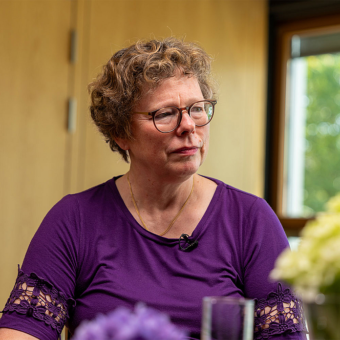 Dr. Beate Hofmann, Bischöfin der Evangelischen Kirche von Kurhessen-Waldeck Dr. Beate Hofmann, Bischöfin der Evangelischen Kirche von Kurhessen-Waldeck