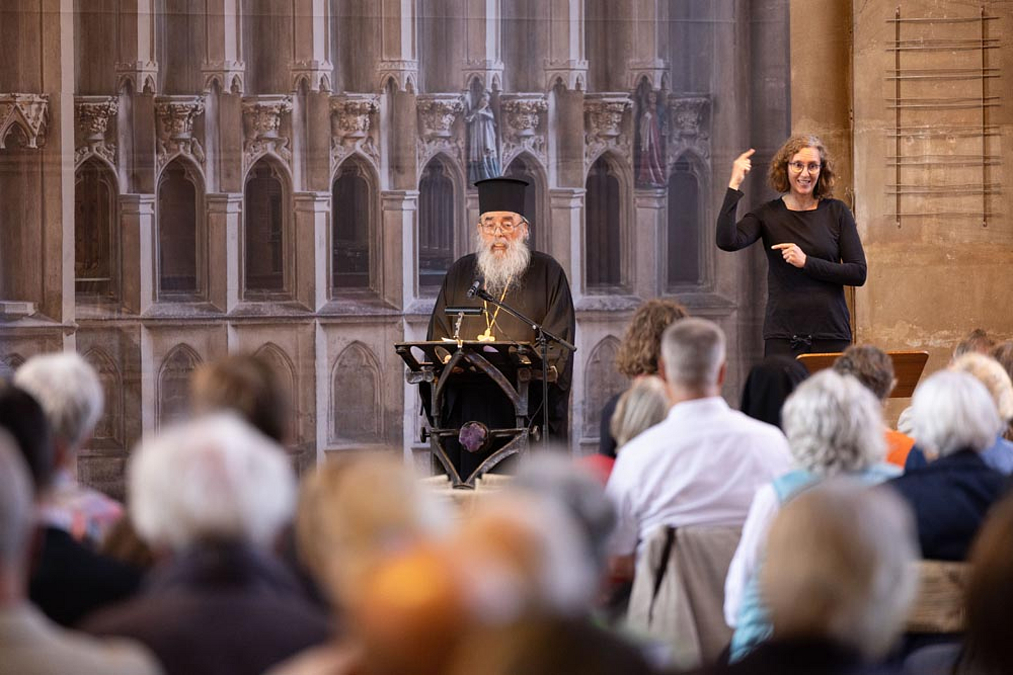 Predigte im ökumenischen Gottesdienst in der Elisabethkirche: Erzpriester Radu Constantin Miron (Ehem. Vorsitzender der ACK in Deutschland, Griechisch-Orthodoxe Metropolie von Deutschland, Brühl)