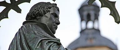 Luther-Denkmal auf dem Marktplatz von Lutherstadt Wittenberg (Foto: medio.tv/Dellit)