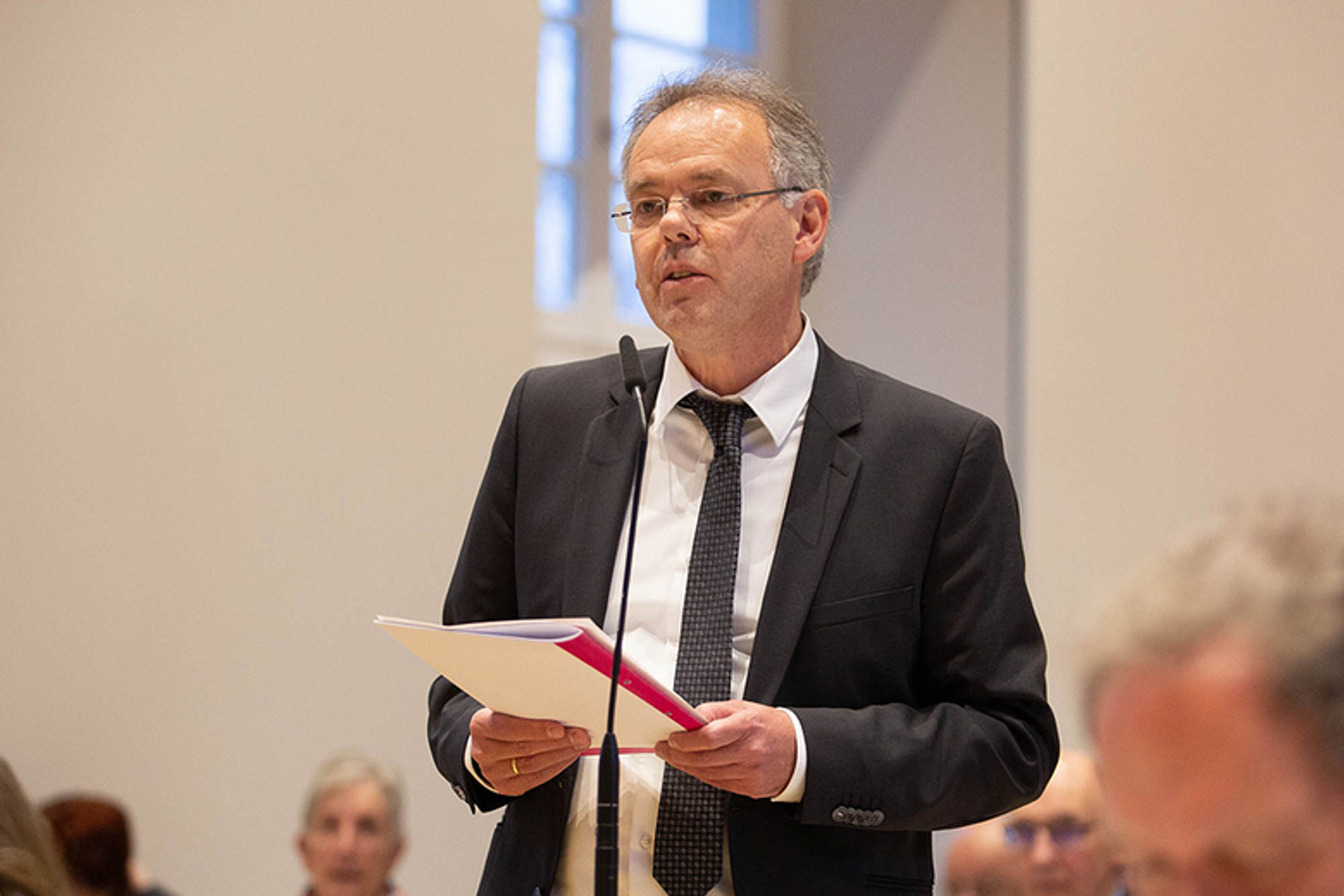 Prof. Dr. Lutz Friedrichs
