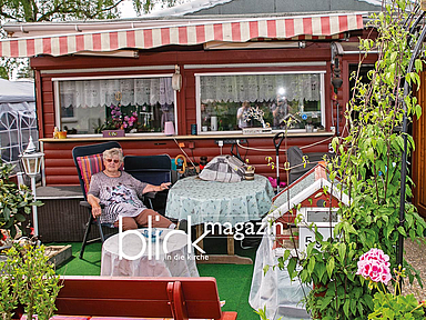 Ihr kleines Paradies: Ilse Wilke ist seit fast 50 Jahren Bewohnerin des Campingplatzes am Bärensee in Hanau. Über dem Eingang prangt der Spruch „Des Campers Fluch – Es kommt Besuch“. In Wirklichkeit ist die 86-Jährige aber sehr gastfreundlich 