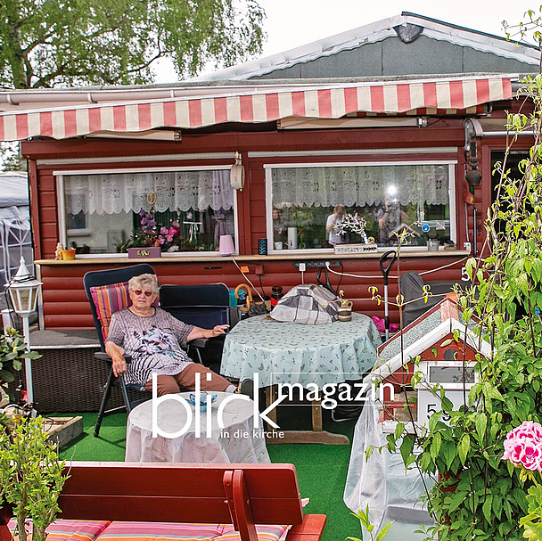 Ihr kleines Paradies: Ilse Wilke ist seit fast 50 Jahren Bewohnerin des Campingplatzes am Bärensee in Hanau. Über dem Eingang prangt der Spruch „Des Campers Fluch – Es kommt Besuch“. In Wirklichkeit ist die 86-Jährige aber sehr gastfreundlich 