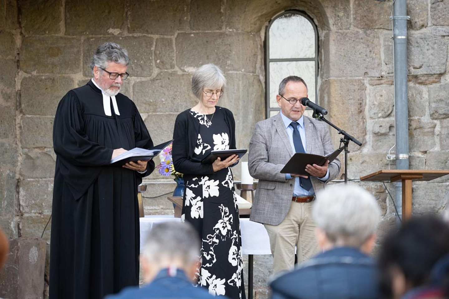 (V.l.): Pfarrer Wolfgang Gerhardt, Pröpstin Katrin Wienold-Hocke, Dekan Ralph Beyer (Kirchenkreis Werra-Meißner)