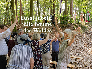Auf dem Christenberg wurde am Sonntag die Schöpfung gefeiert. Unser Foto zeigt Besucherinnen und Besucher des ökumenischen Gottesdienstes in Münchhausen im Evangelischen Kirchenkreis Kirchhain.