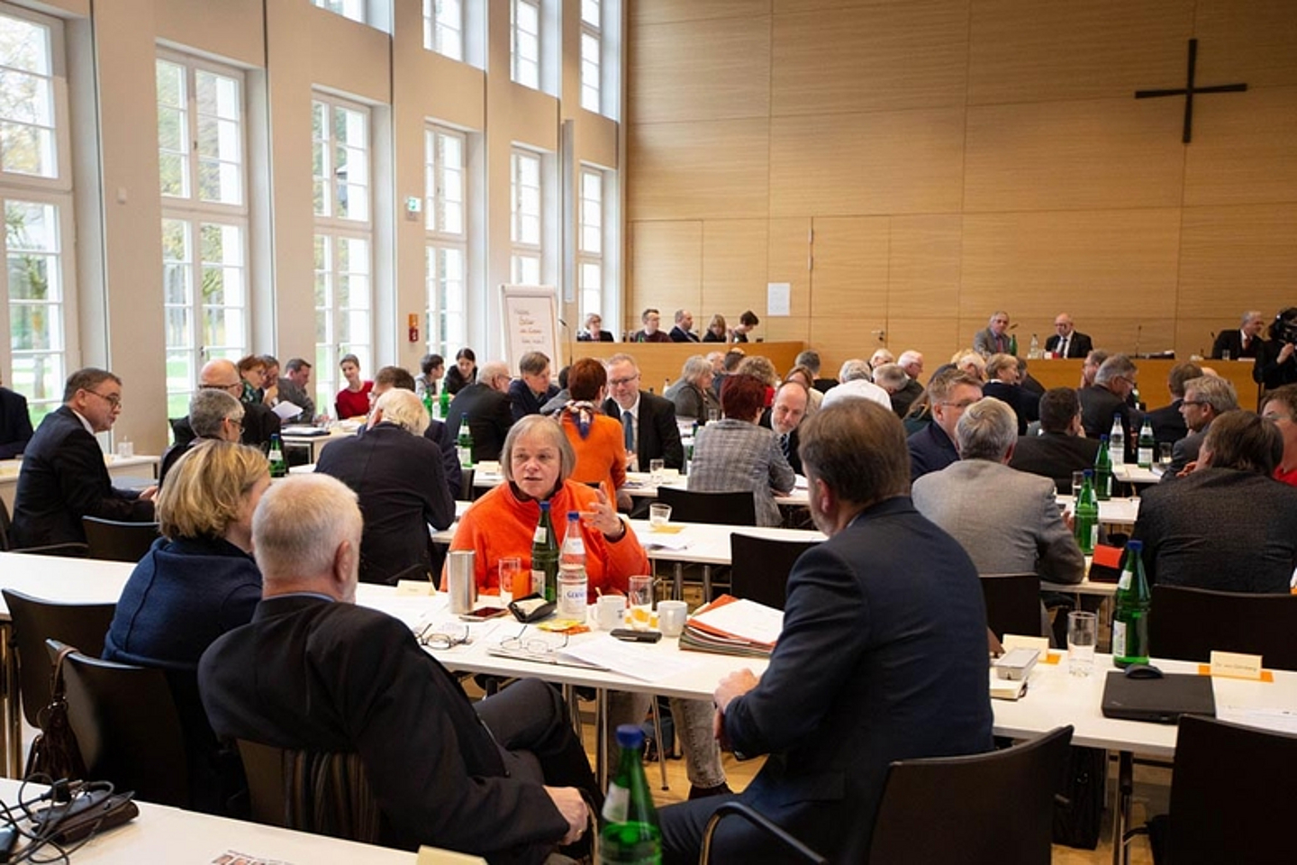 Arbeitsgruppenphase im Synodalsaal - Bericht der Bischöfin auf der Herbsttagung 2019 der Landessynode der Evangelischen Kirche von Kurhessen-Waldeck. (Foto: medio.tv/Schauderna)