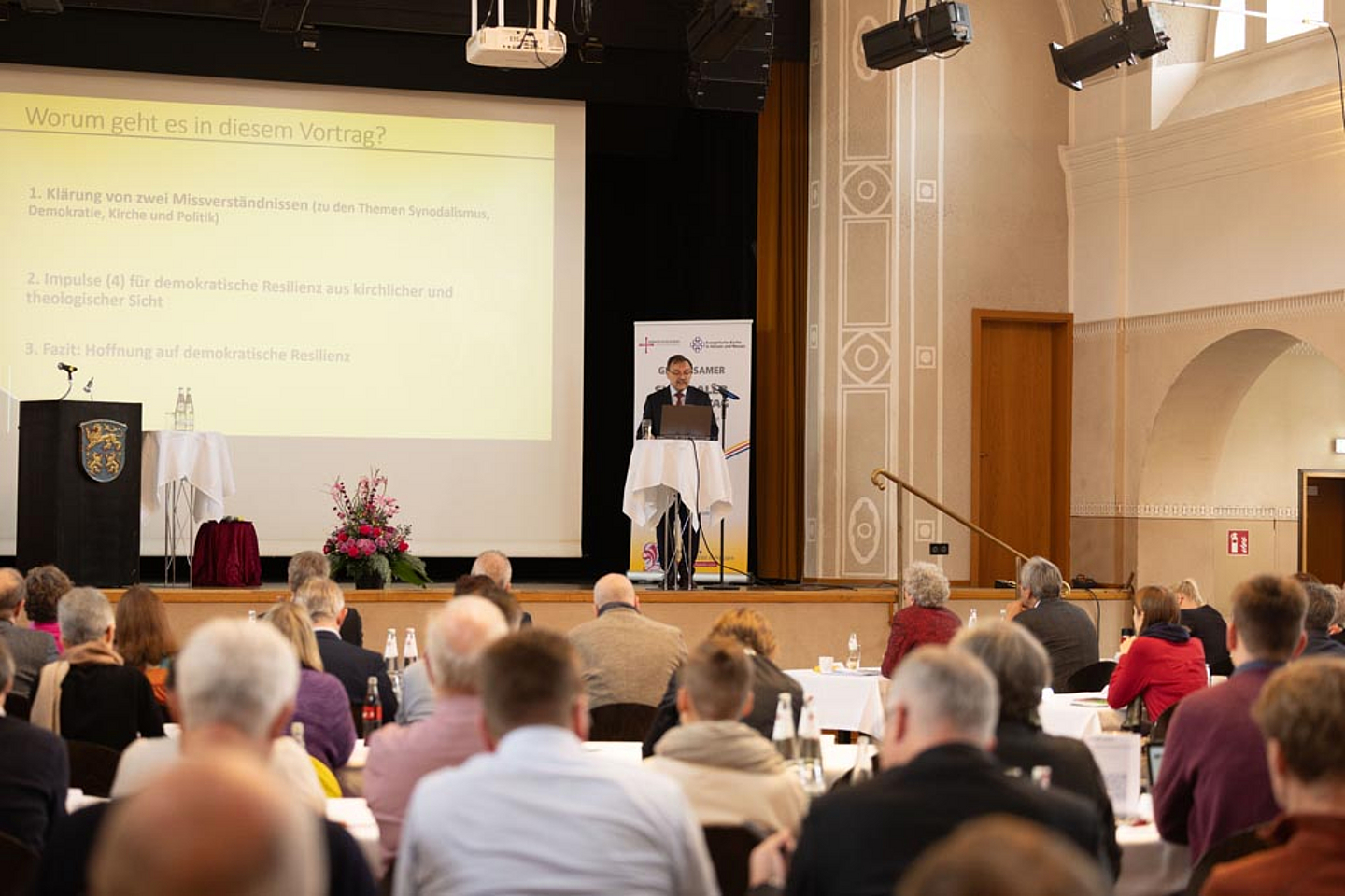 Studientag der Synoden von EKHN und EKKW in Homberg (Efze) Studientag der Synoden von EKHN und EKKW in Homberg (Efze)