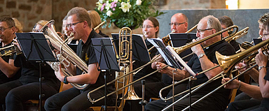 Aus dem Gemeindeleben kaum wegzudenken: Die Posaunenchöre in der Evangelischen Kirche von Kurhessen-Waldeck. Unser Foto aus dem Jahr 2016 zeigt den Posaunenchor Niedervellmar. (Foto: medio.tv/Schauderna)