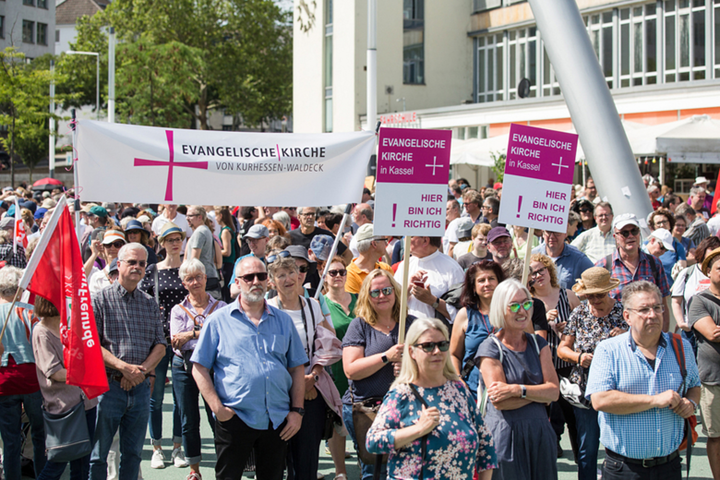 Kundgegbung und Demonstration "Kassel nimmt Platz! No Pasaran!"
