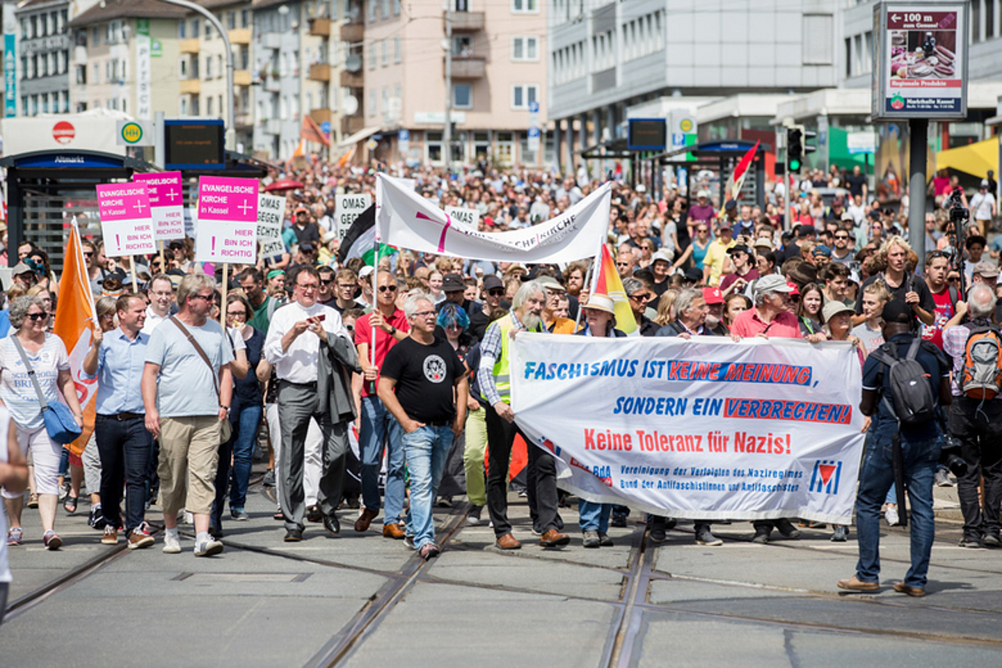 Kundgegbung und Demonstration "Kassel nimmt Platz! No Pasaran!"