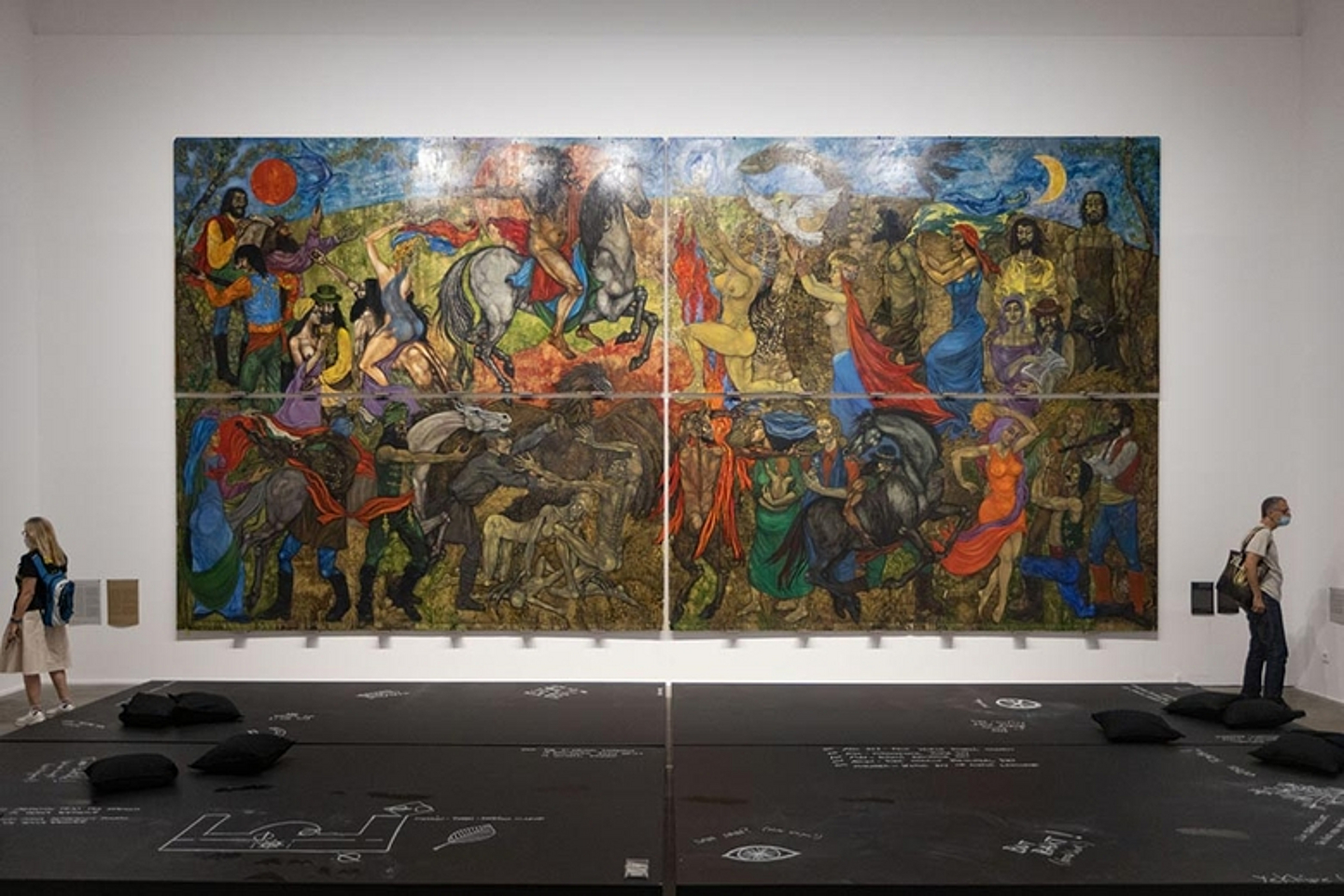 Monumentales Bild «Birth» des RomaMoMa-Projekts im Fridericianum (Foto: medio.tv/Schauderna)