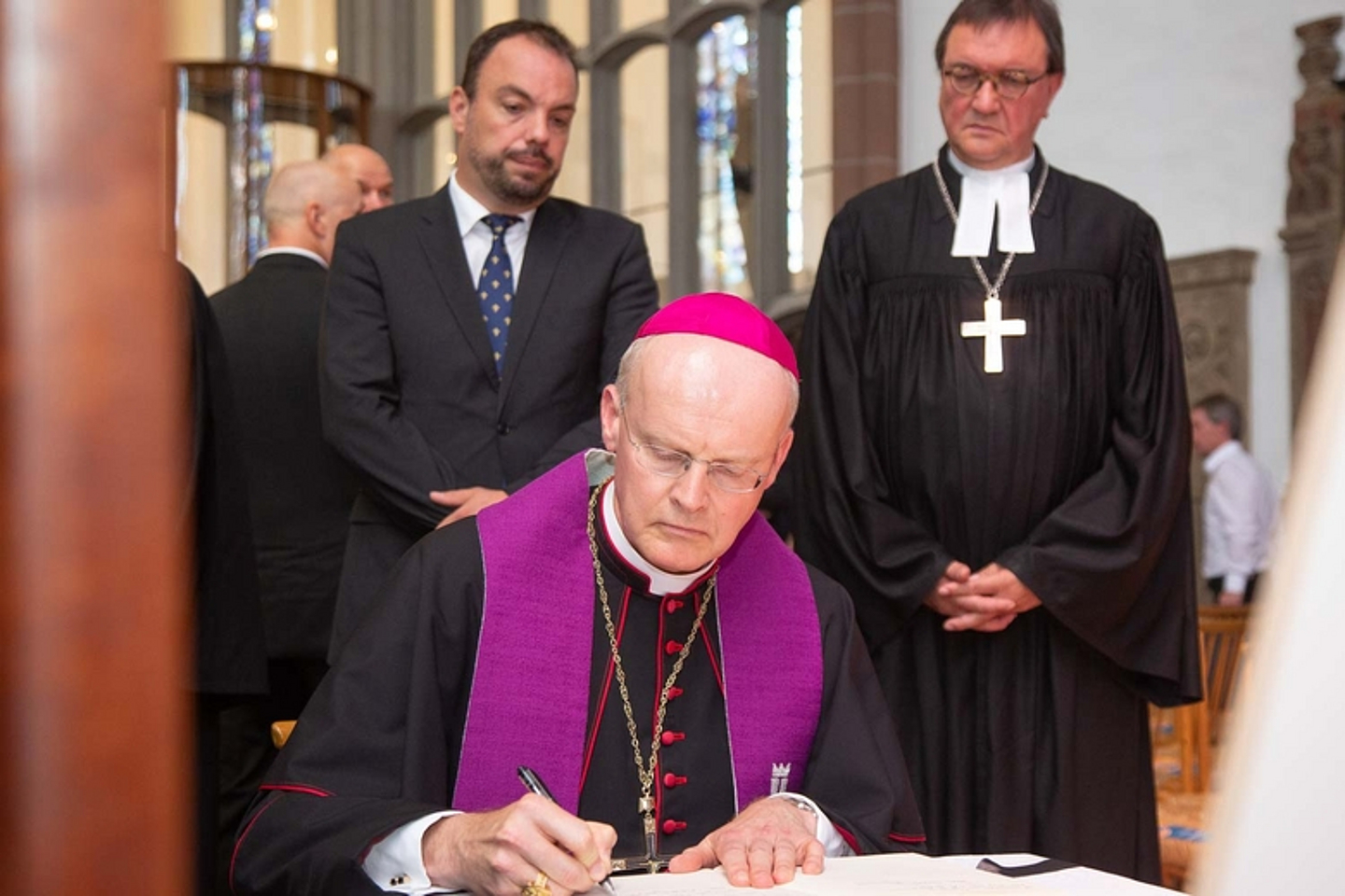 100 Jahre Volksbund - Multireligiöser Friedensgottesdienst Martinskirche Kassel