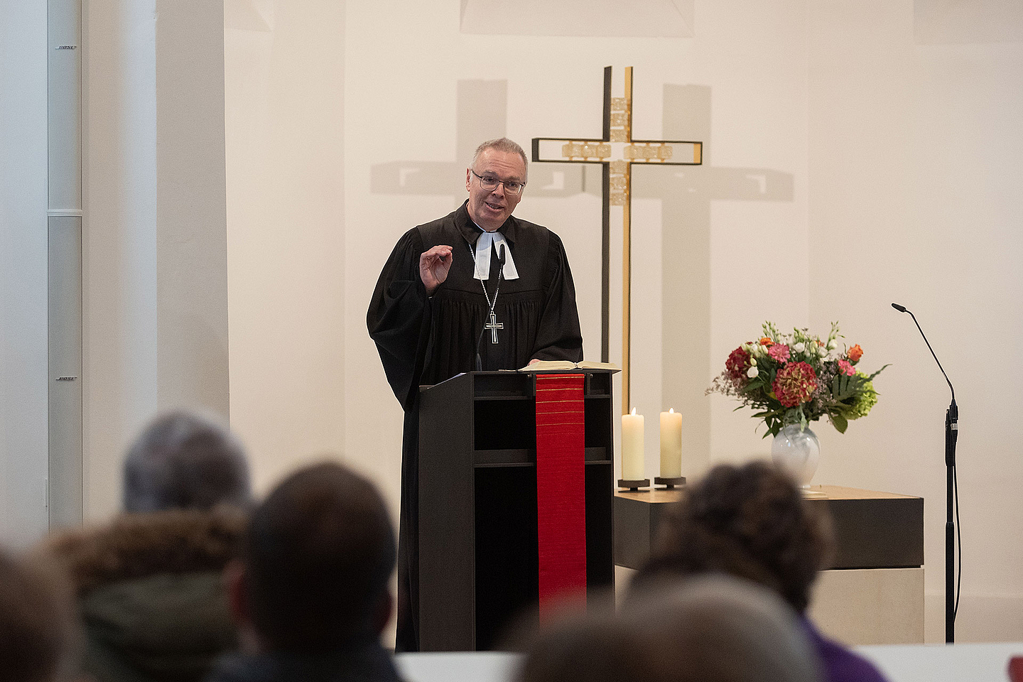 Prälat Burkhard zur Nieden im Eröffnungsgottesdienst der Herbstsynode 2024 der Evangelischen Kirche von Kurhessen-Waldeck in der Brunnenkirche in Hofgeismar