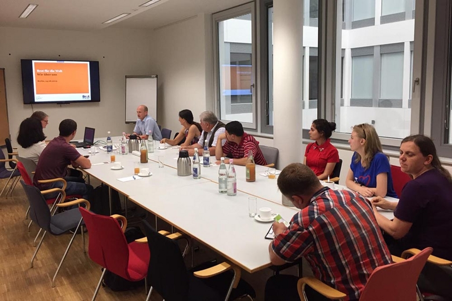 Partnerschaftsbesuch in Deutschland. Die Delegation macht u.a. Station in Hofgeismar, Spangenberg, Kassel, Marburg, am Edersee, beim Hessentag in Bad Hersfeld, beim Kirchentag in Dortmund und schließlich in Berlin. (Foto: privat)